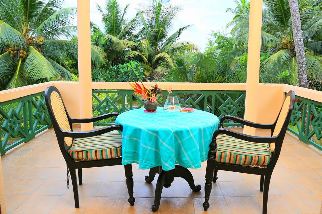 Shangri-Lanka Villa Bentota Eksteriør billede
