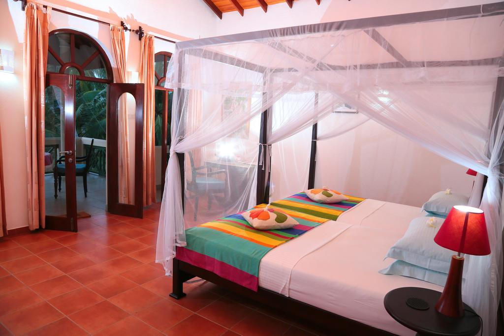 Shangri-Lanka Villa Bentota Eksteriør billede